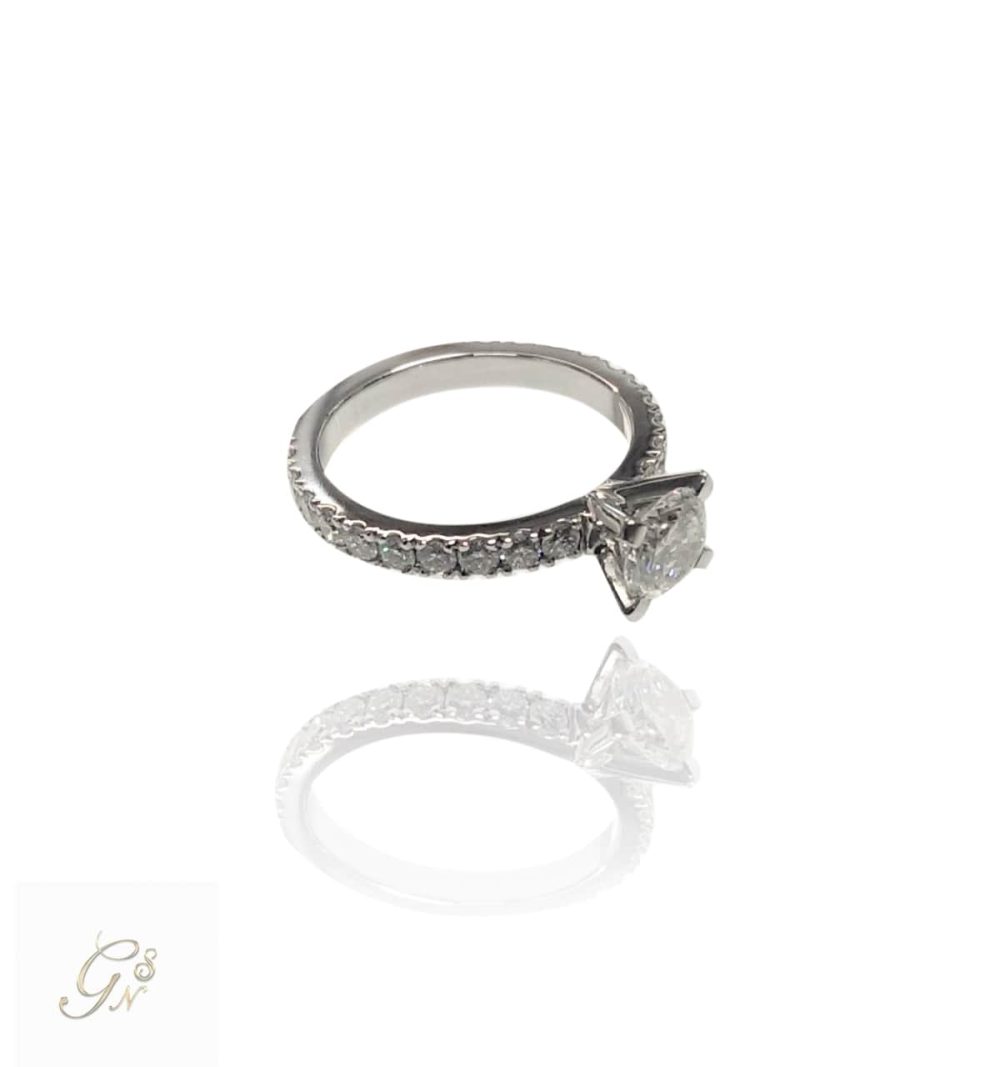 Vigselring diamantring