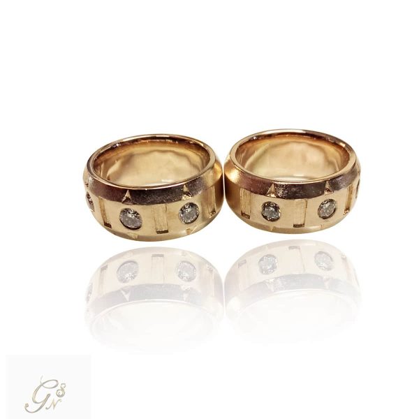 förlovningsring vigselring slät ring